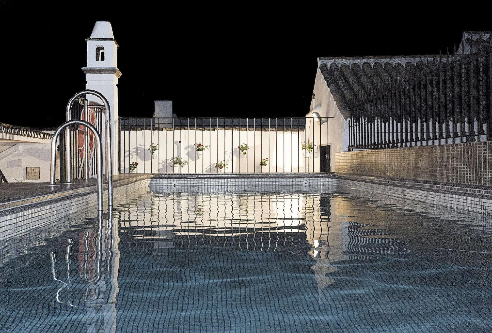 Hospes Las Casas Del Rey De Baeza Sevilha Exterior foto